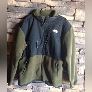 Men’s North Face Denali jacket